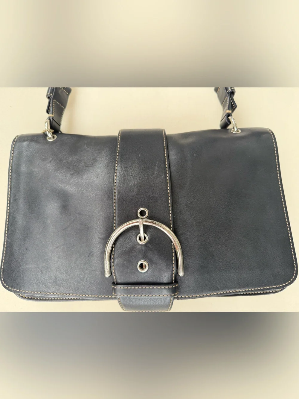 Vintage Coach 9741 Black Leather Shoulder Bag Purse Contrast Stitching